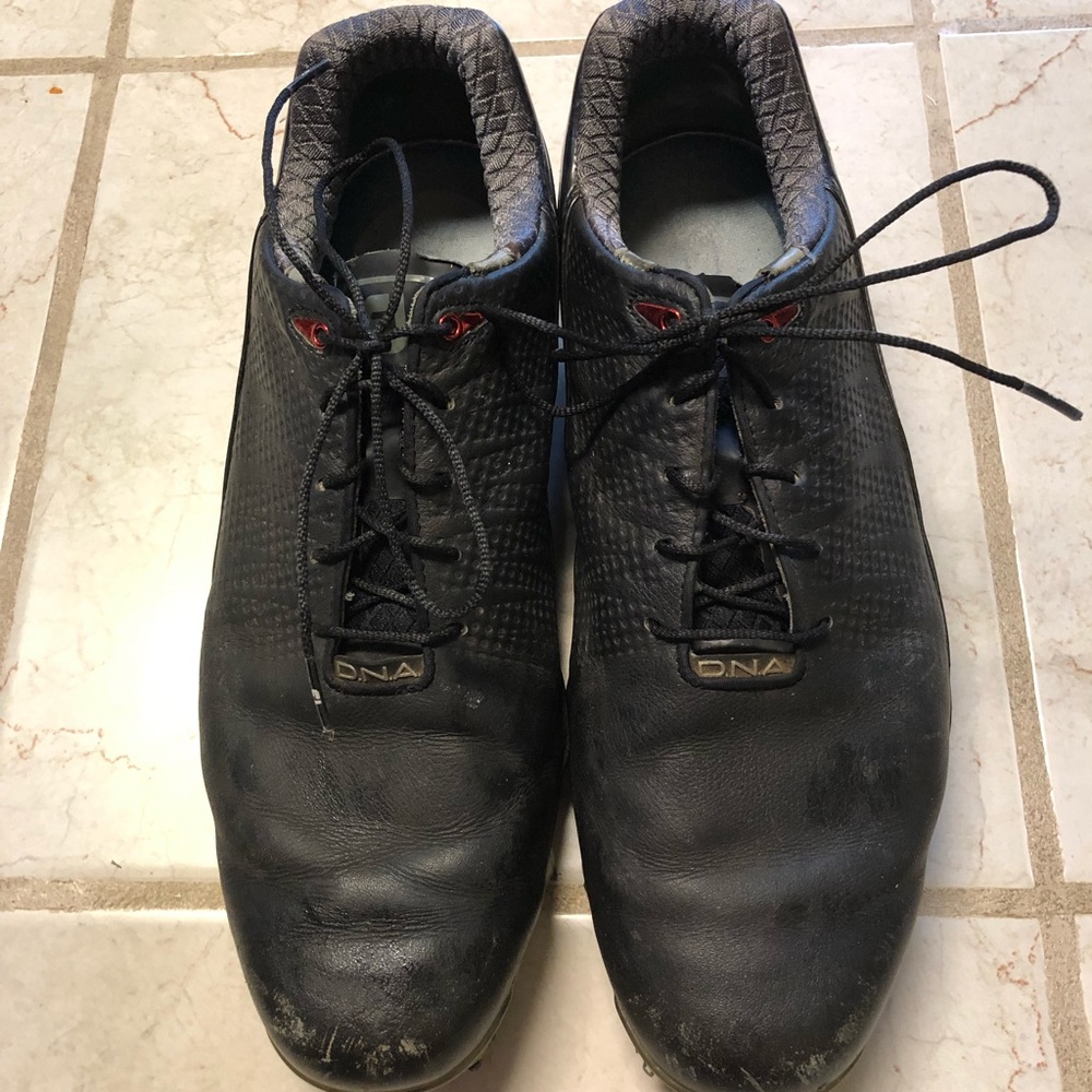 Footjoy DNA men’s golf shoe